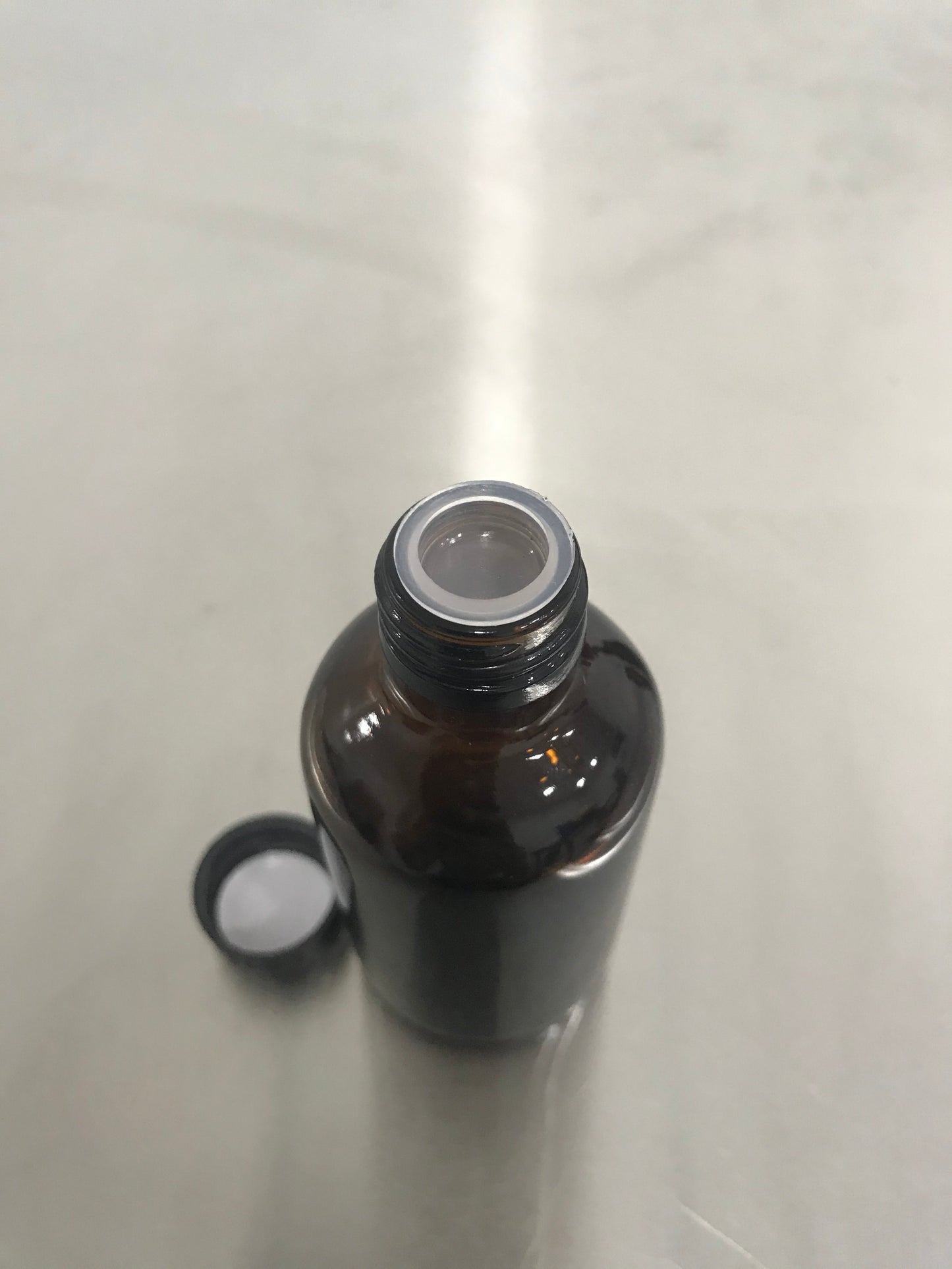 Boston Amber Glass Bottle Screw Cap with Plug